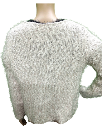 Classy Off-White Solid Woolen shrug