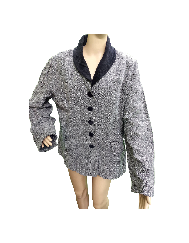 Women Grey Short Coat With Black Collar