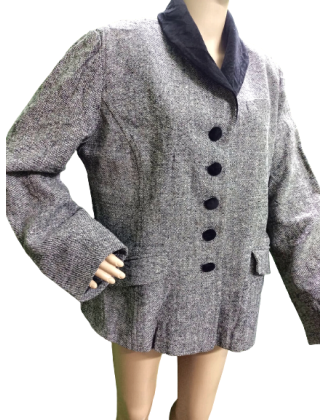 Women Grey Short Coat With Black Collar